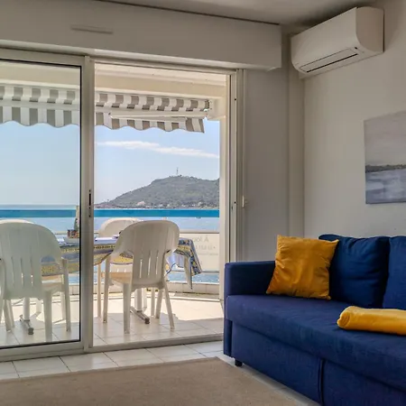 Esterella Apartment *